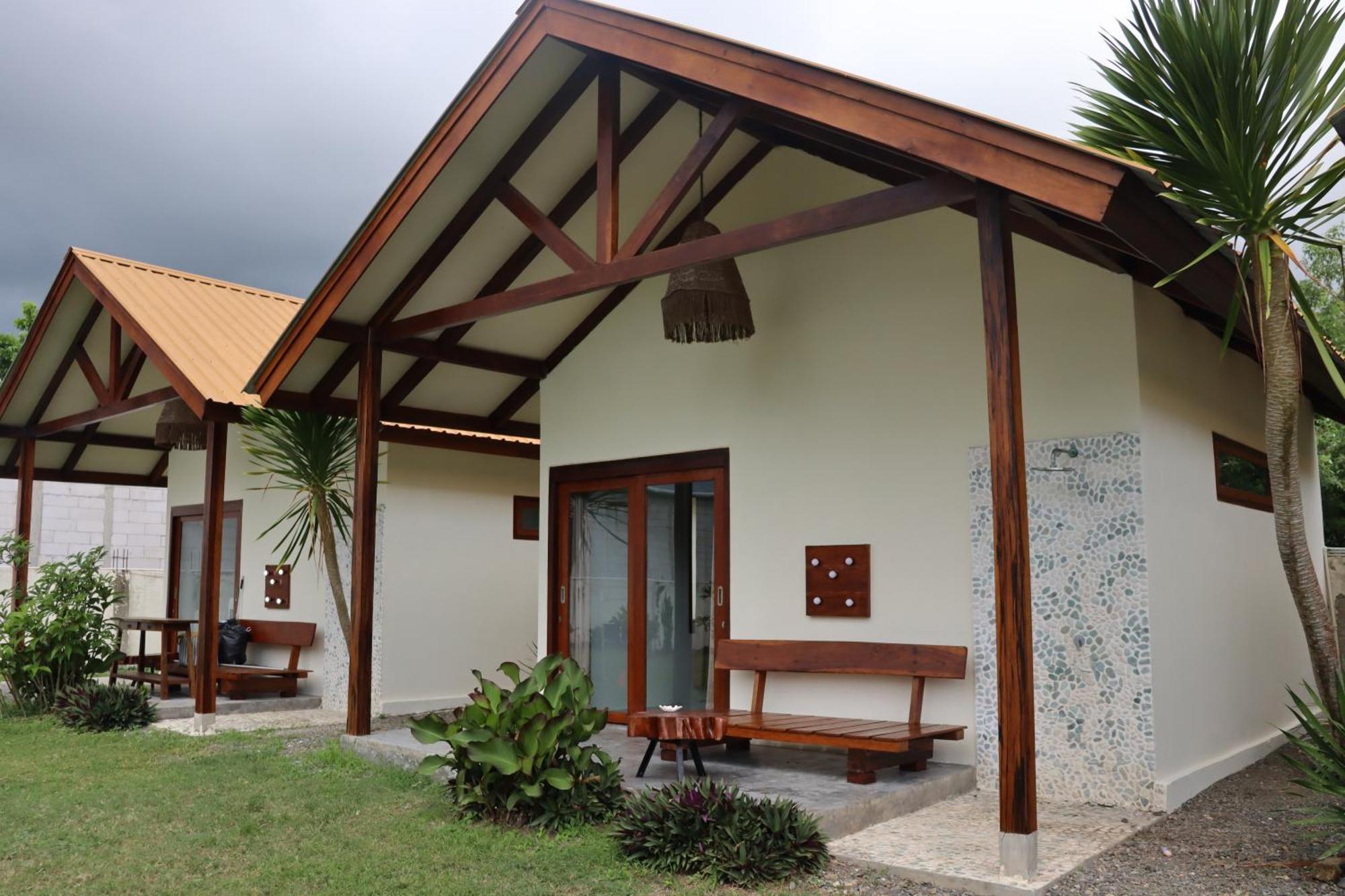 Outside Bungalow Sekongkang Esterno foto
